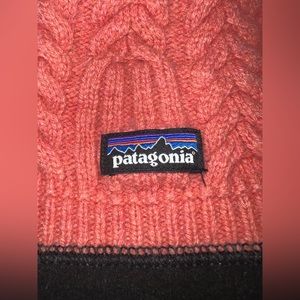 Patagonia Women’s Cable Knit Cap Hat - Pre owned